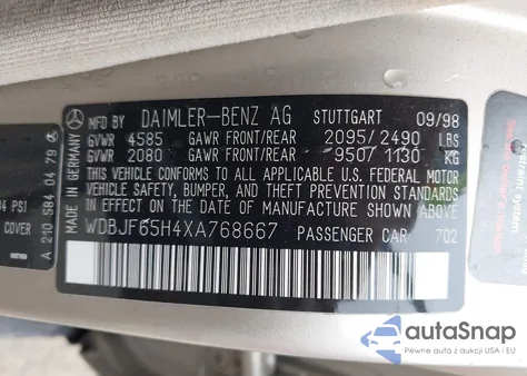 1999 Mercedes-Benz E 320 from USA, damaged, VIN WDBJF65H4XA768667